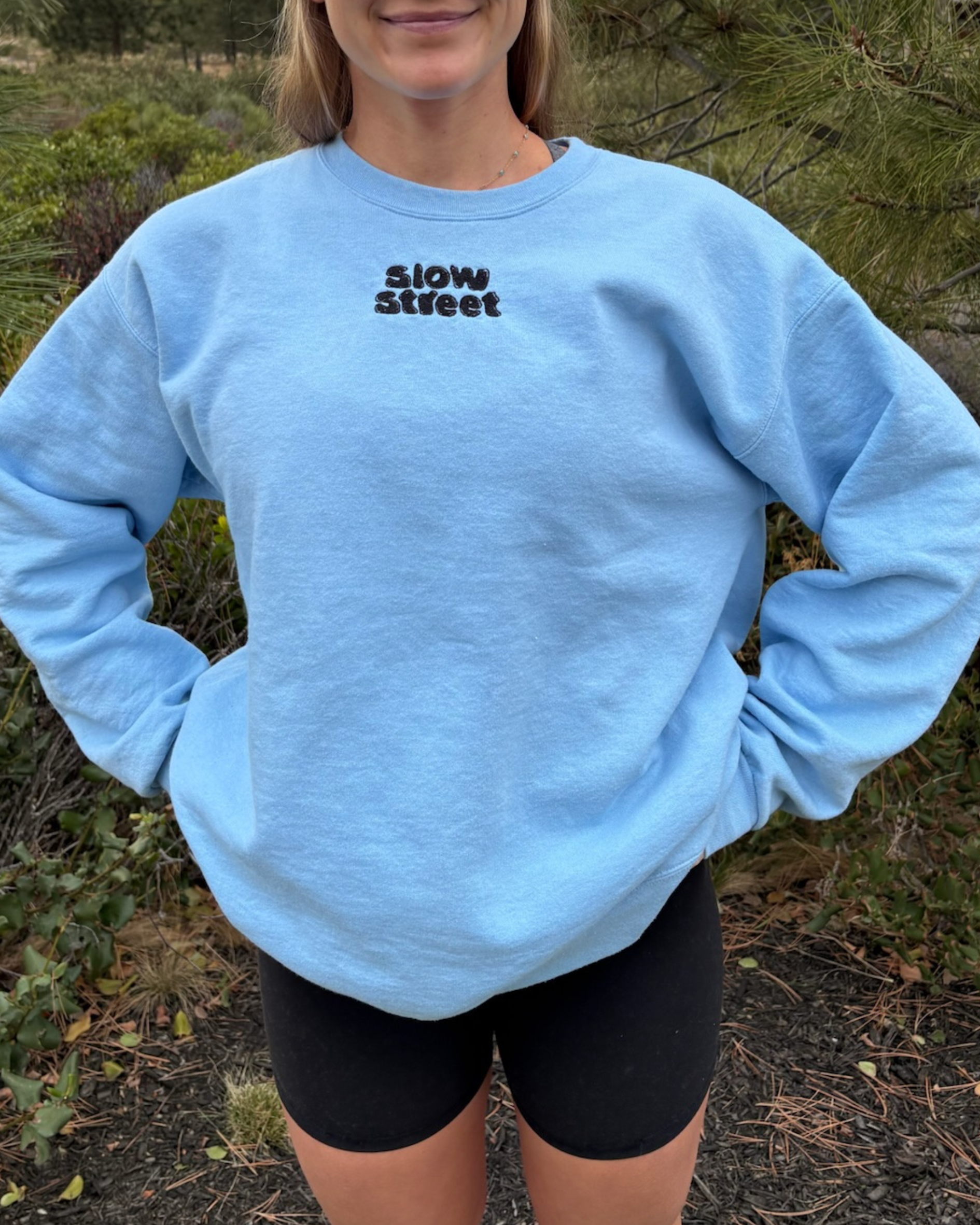 Embroidered Crewneck - Blue